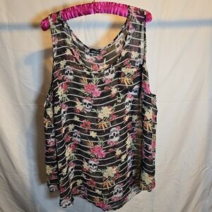 Torrid sheer skull tank with pocket size 2